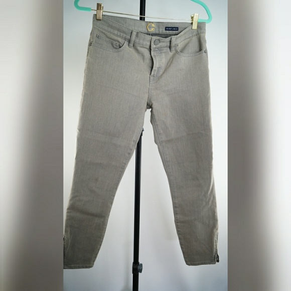 C. Wonder Jeans? - Picture 6 of 7